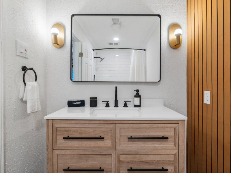 Cute & Cozy 3BR, 2 bath w/ POOL