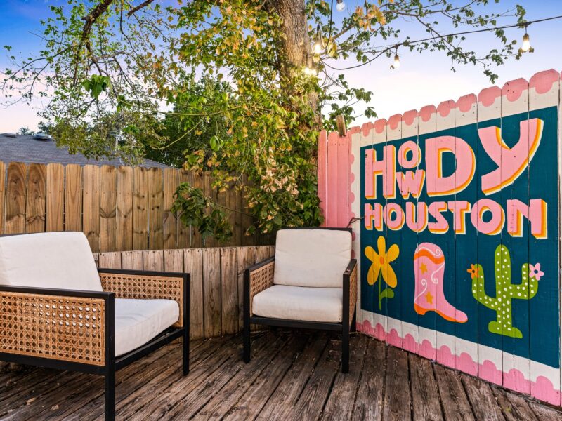 Cute & Cozy 3BR, 2 bath w/ POOL